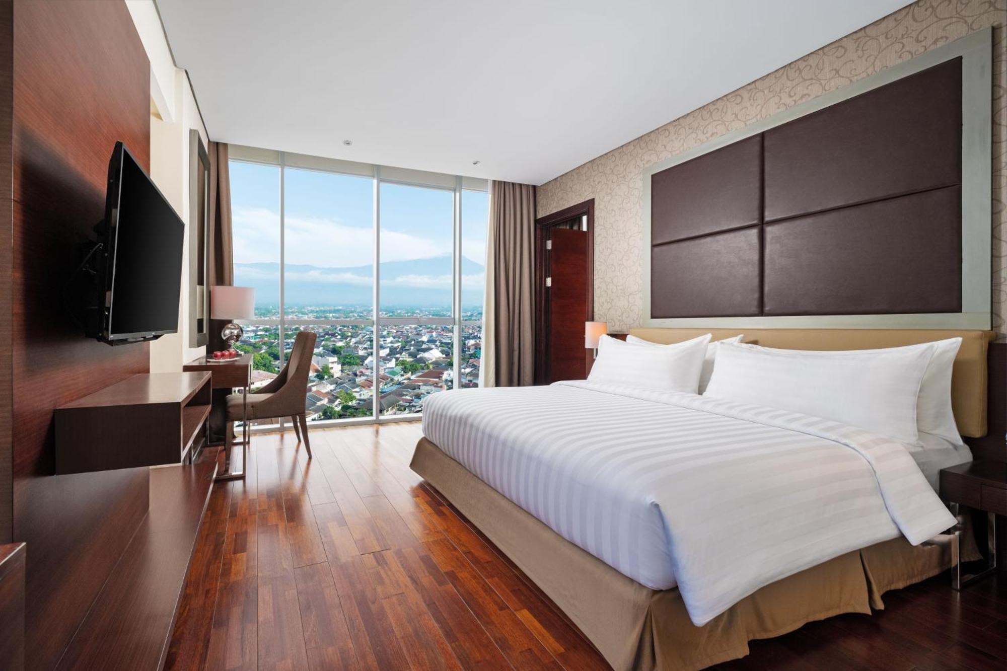 Aston Purwokerto Hotel & Conference Center Экстерьер фото